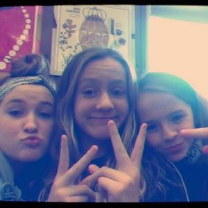 Meet your Posher, Kira